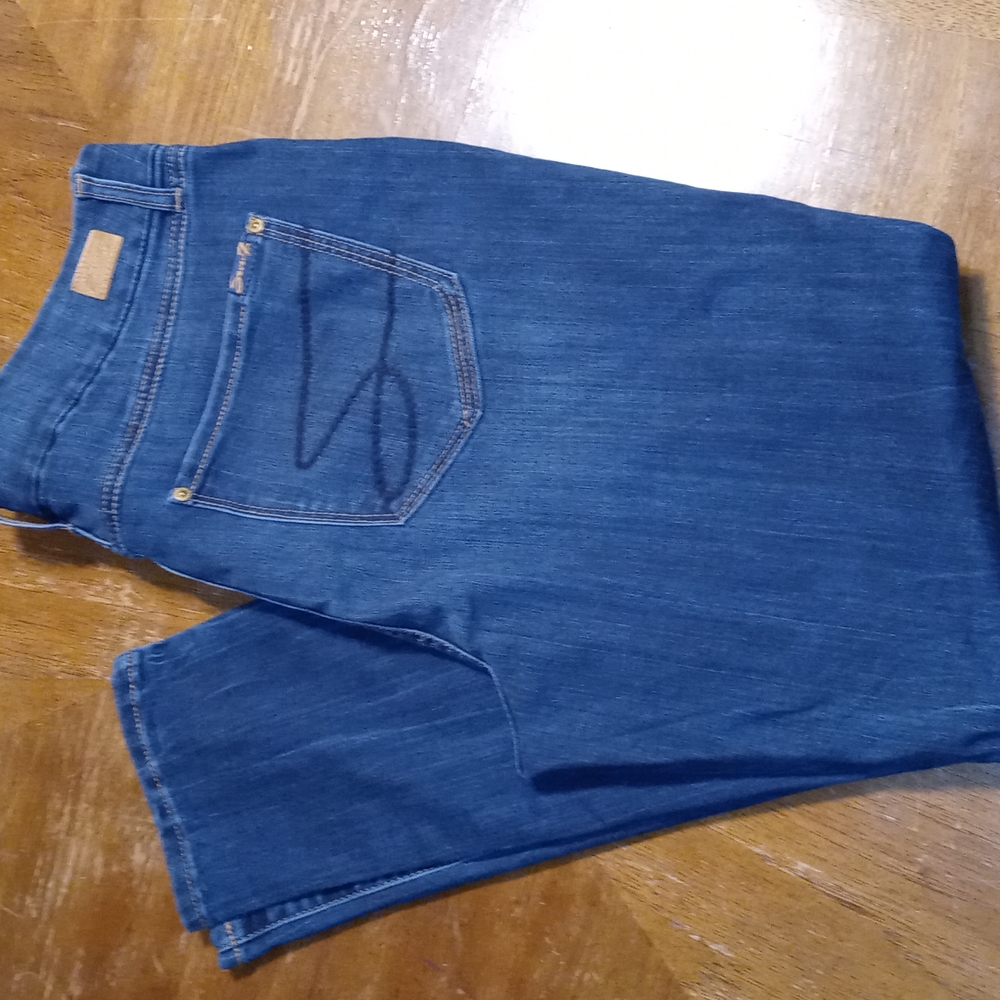 Womans SEVEN skinny tummyless jeans